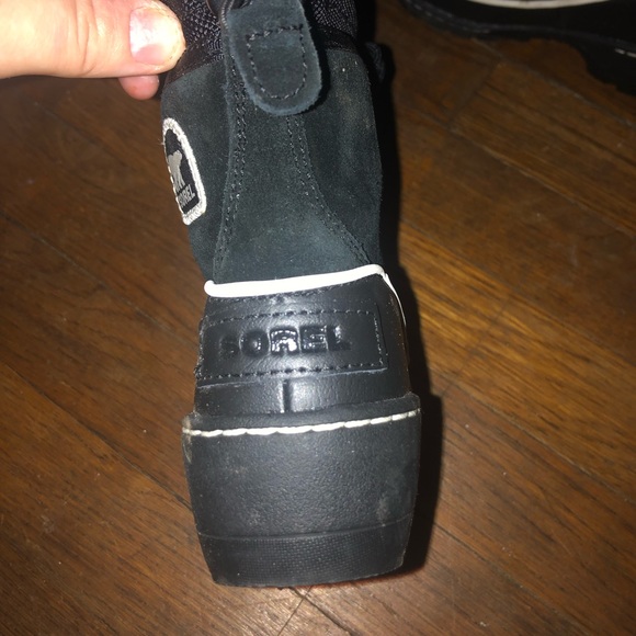 Size 9 toddler sorel boots new without box
